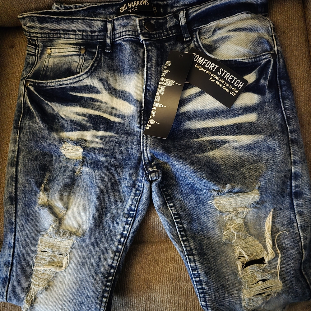 Road Narrows Women's Blue Distressed Jeans